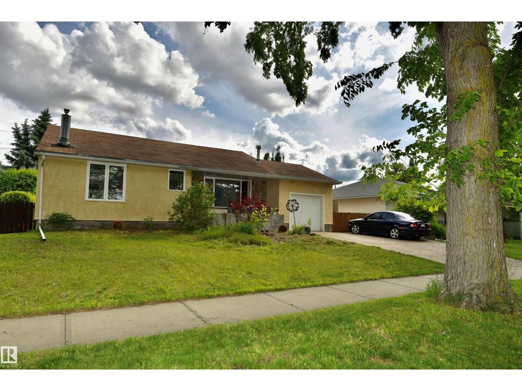 7923 94 Av Nw Nw, Edmonton