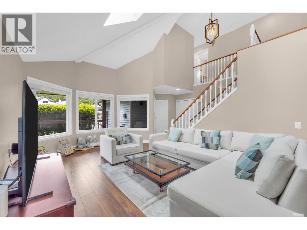 1318 Mclellan Drive, Coquitlam