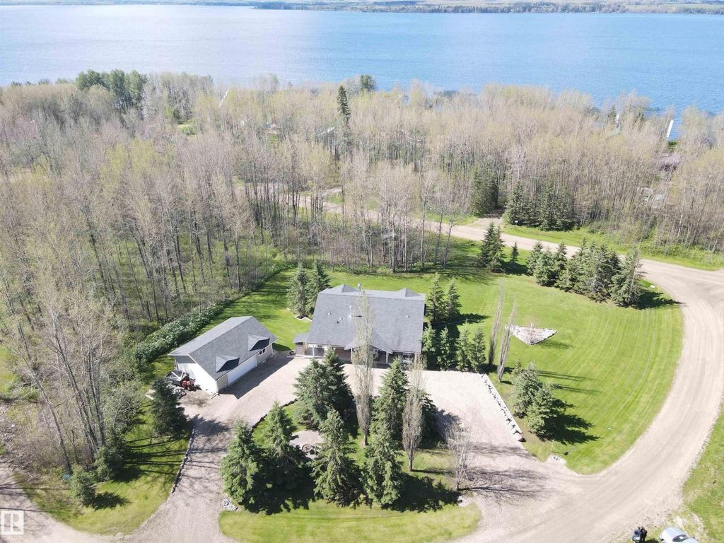 74 465022 Range Road 61, Rural Wetaskiwin County