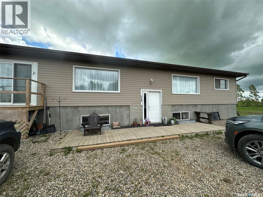 344 Young Street, Macoun