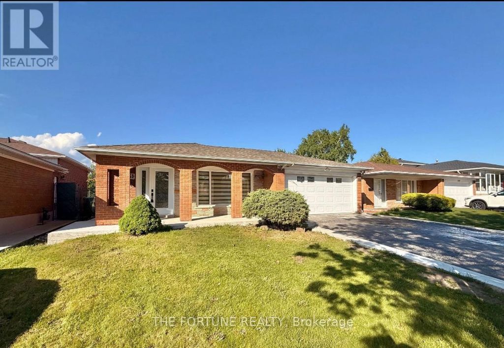7461 Netherwood Road, Mississauga (malton)