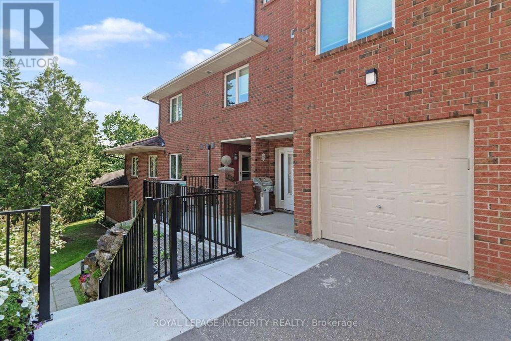 26 - 403 Stratas Circuit, Ottawa