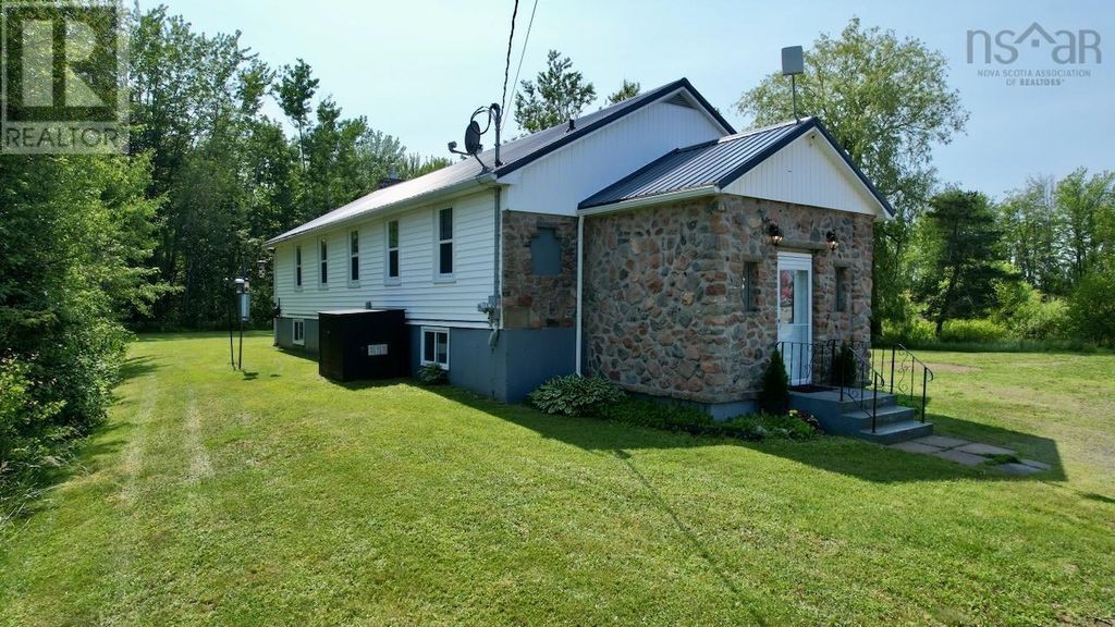 7682 6 Highway, Port Howe