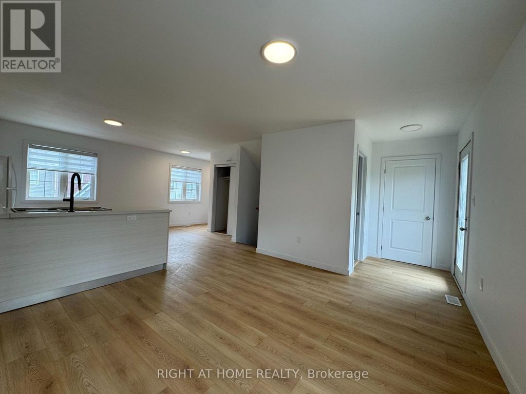 (main) - 113 Highriver Trail, Welland (broadway)