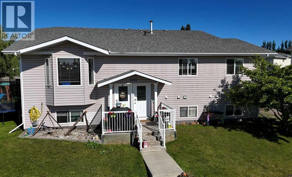 5802, 12 Avenue, Edson