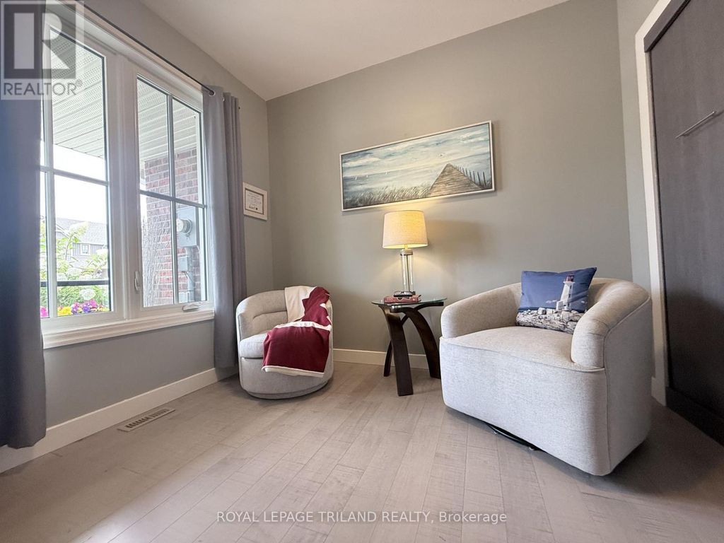 32 Charter Creek Court, St. Thomas