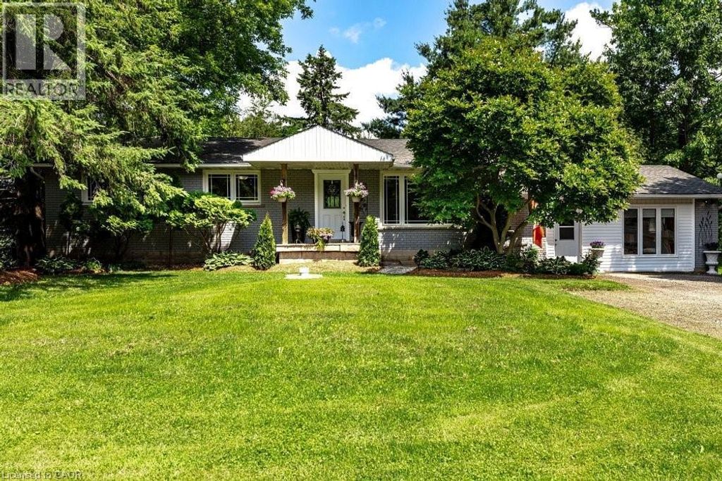 2147 Governor's Road, Copetown