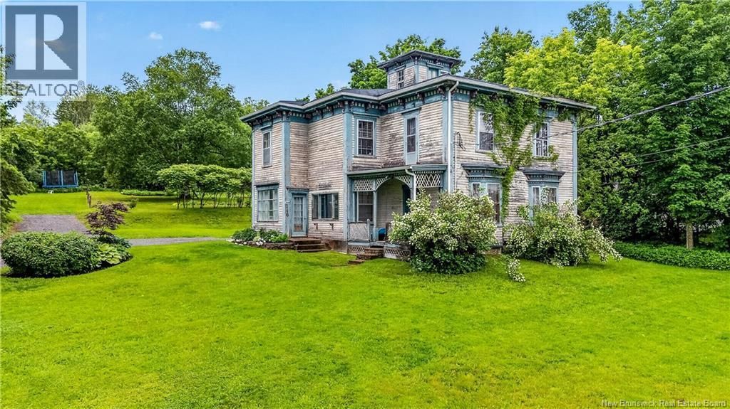 3010 Main Street, Hillsborough