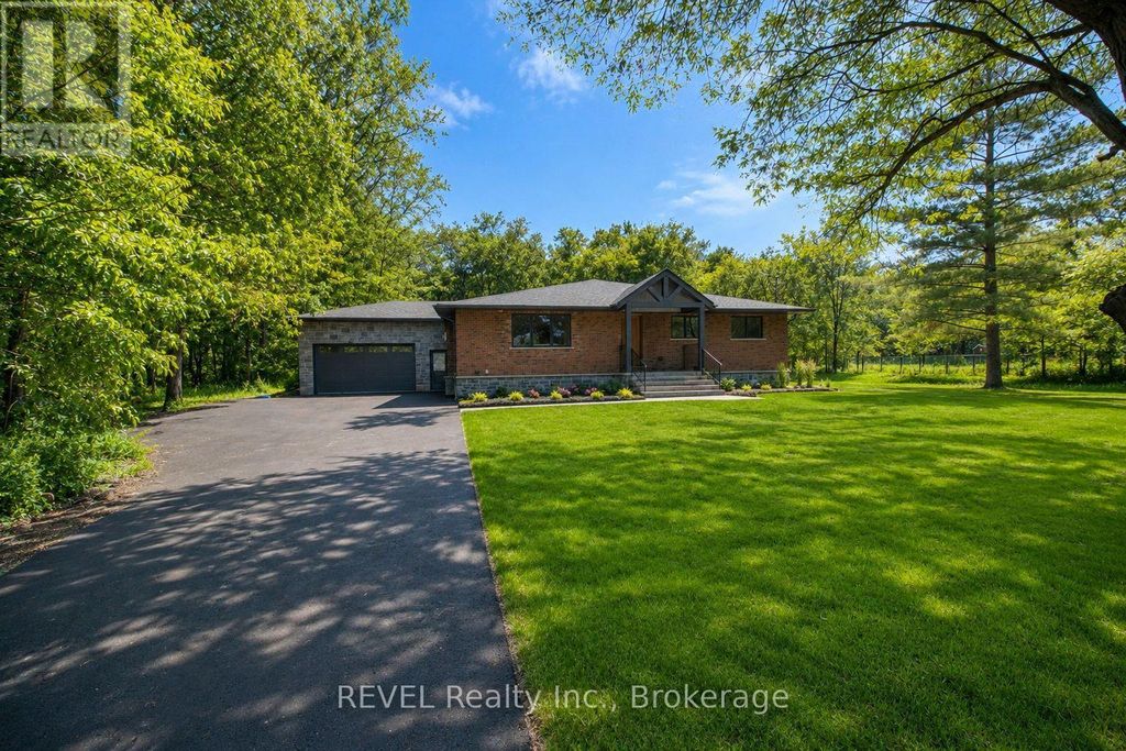 8780 Brown Road, Niagara Falls (brown)
