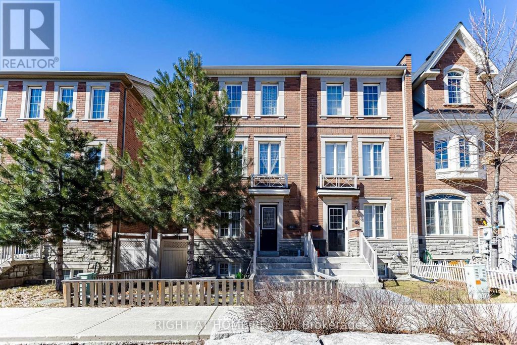 46 Odoardo Di Santo Circle, Toronto (downsview-Roding-Cfb)