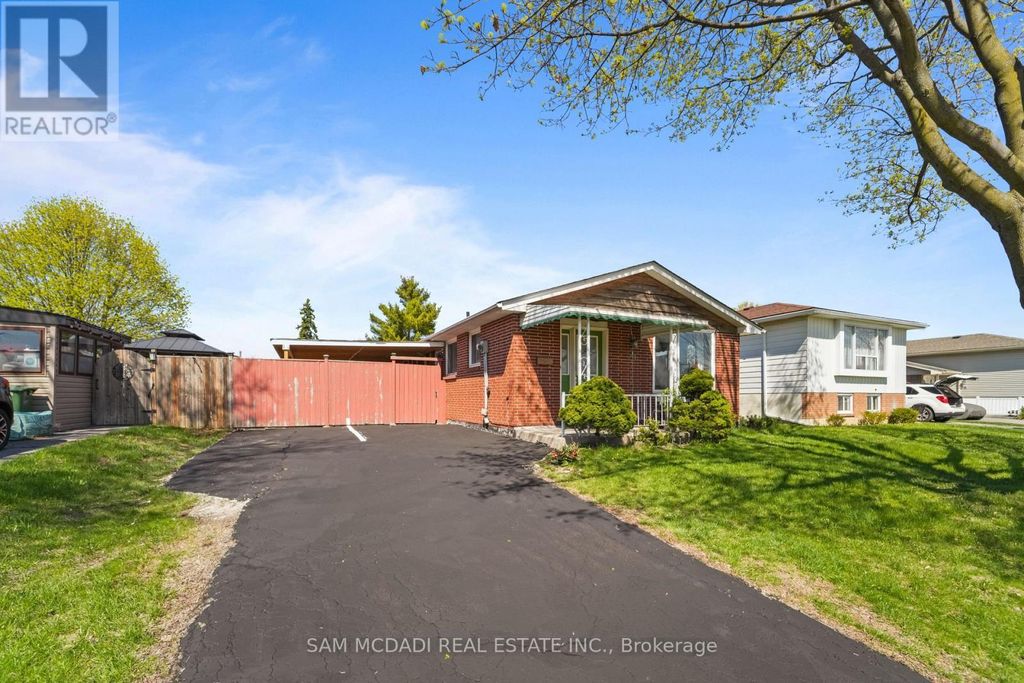 79 Locheed Drive, Hamilton (lisgar)