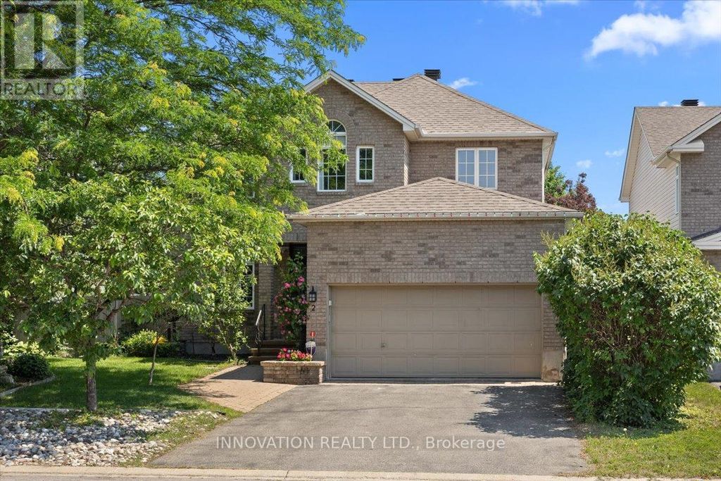 2 Gros Morne Court, Ottawa