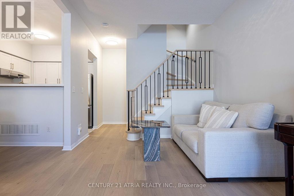 9 - 4 Alpen Way, Markham (unionville)