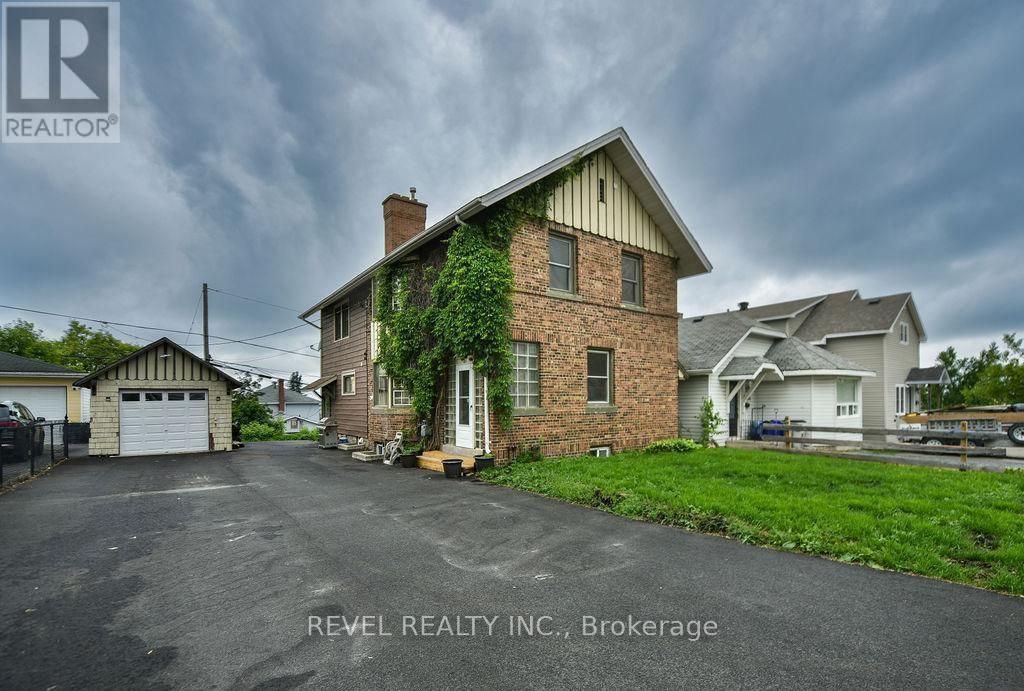 181 Hemlock Street, Timmins (tne - Hill District)
