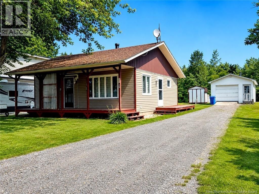 88 Rue Donat, Pointe-Des-Robichaud