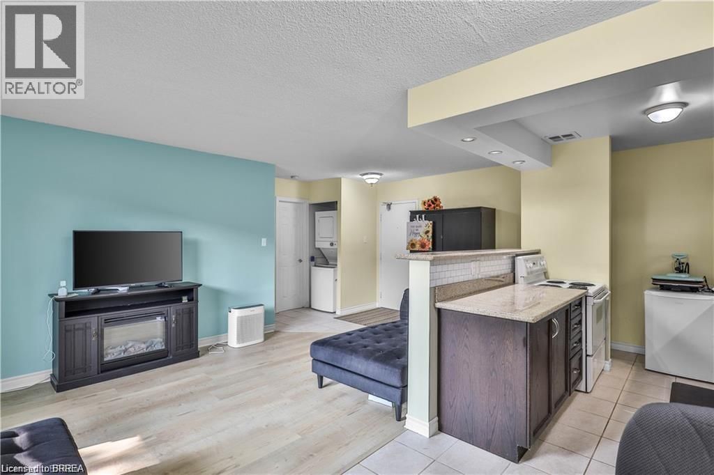 793 Colborne Street E Unit# 104, Brantford
