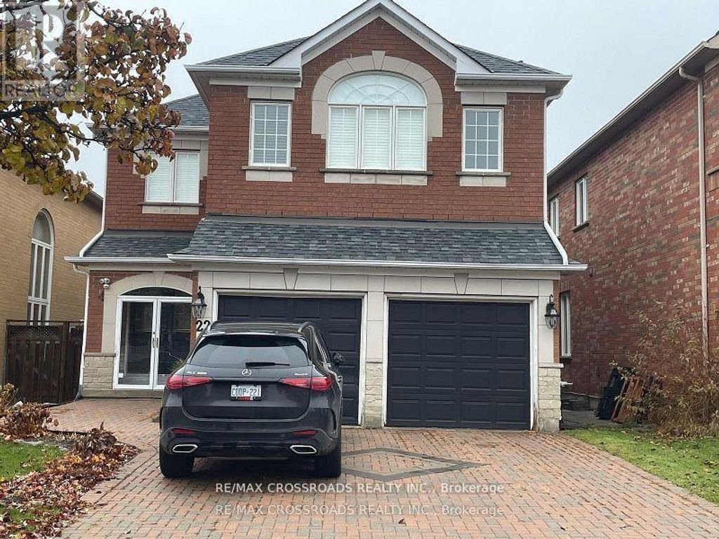 22 Walnut Grove Crescent, Richmond Hill (rouge Woods)