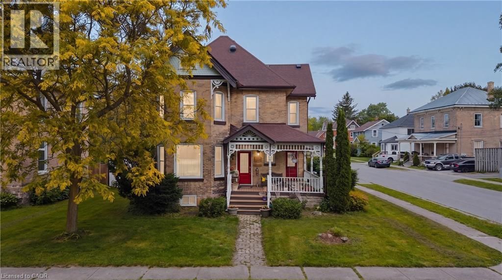 295 Livingstone Avenue, Listowel