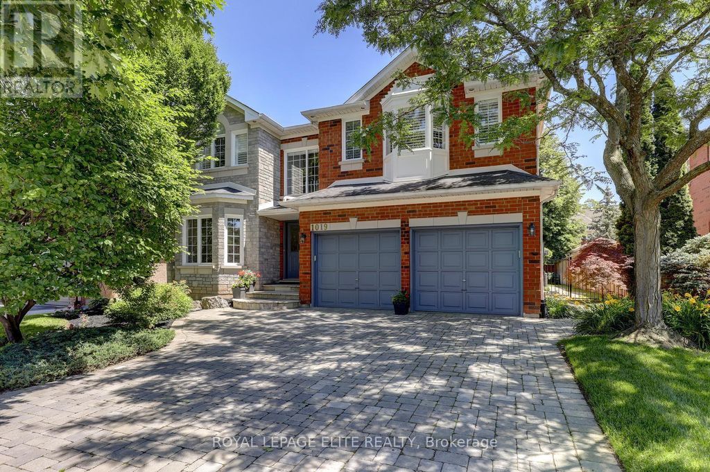 1019 Skyvalley Crescent, Oakville (wt West Oak Trails)