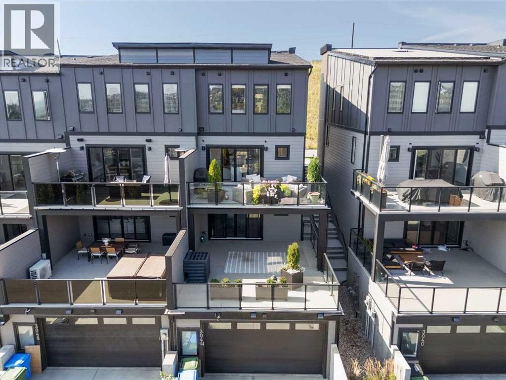 3044 85 Street Sw, Calgary