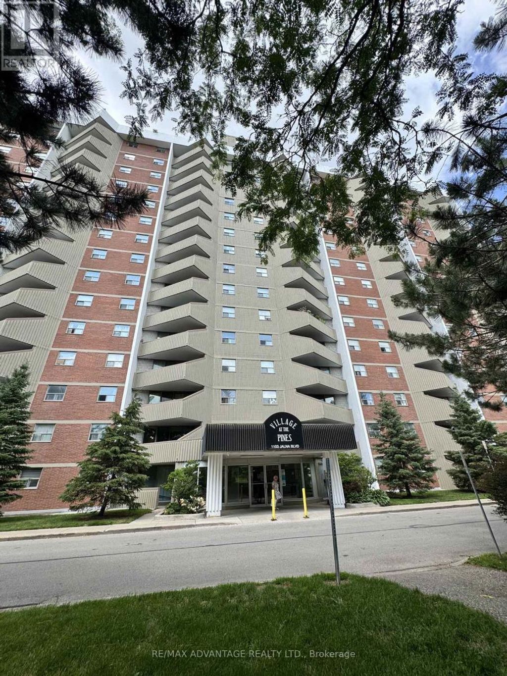 904 - 1103 Jalna Boulevard, London South (south X)