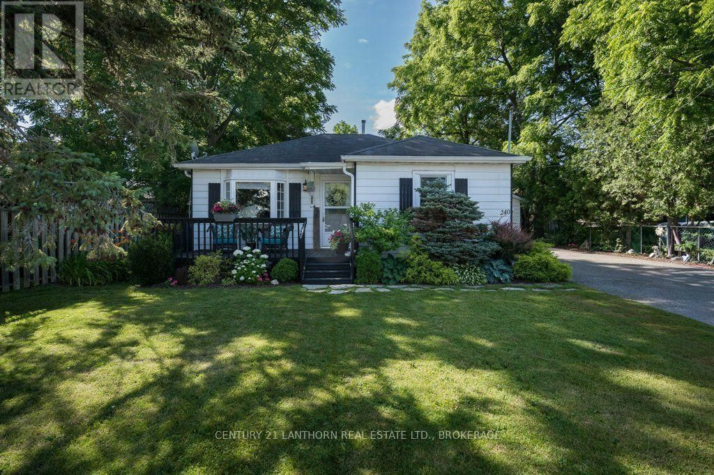 240 Thomas Street W, Greater Napanee (greater Napanee)