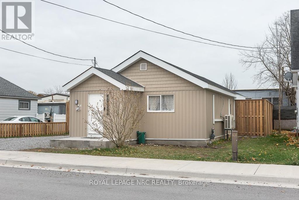 84 Idylewylde Place, Fort Erie (central)