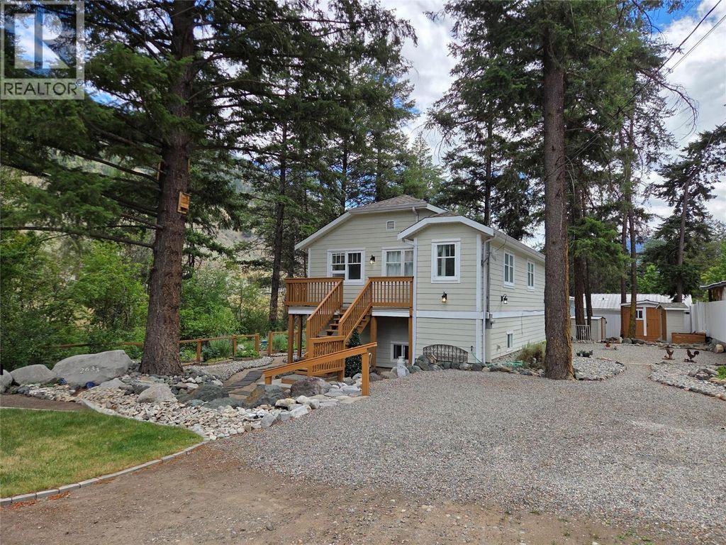 2633 9th Street, Olalla