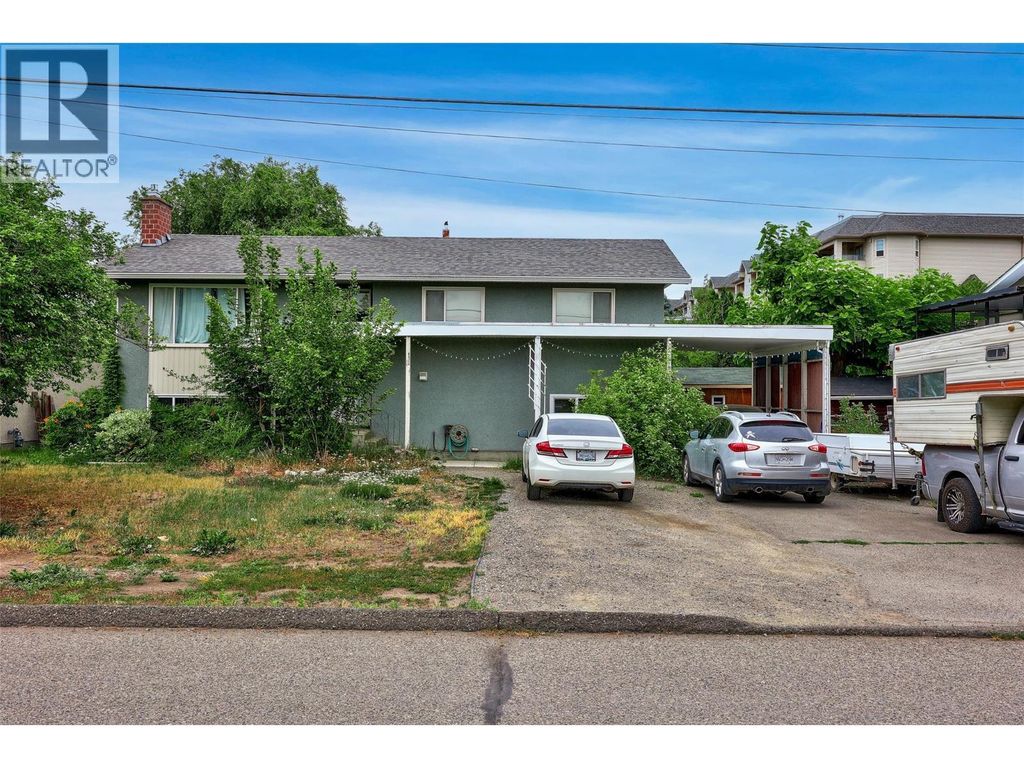 740 Sherwood Drive, Kamloops