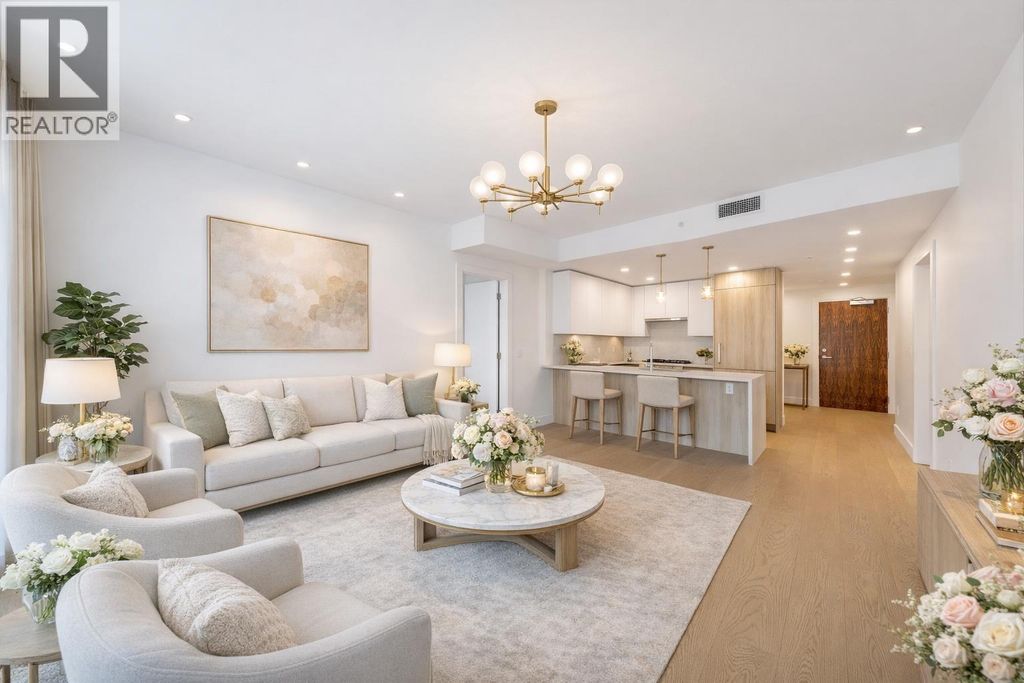 503 423 6th Street, West Vancouver