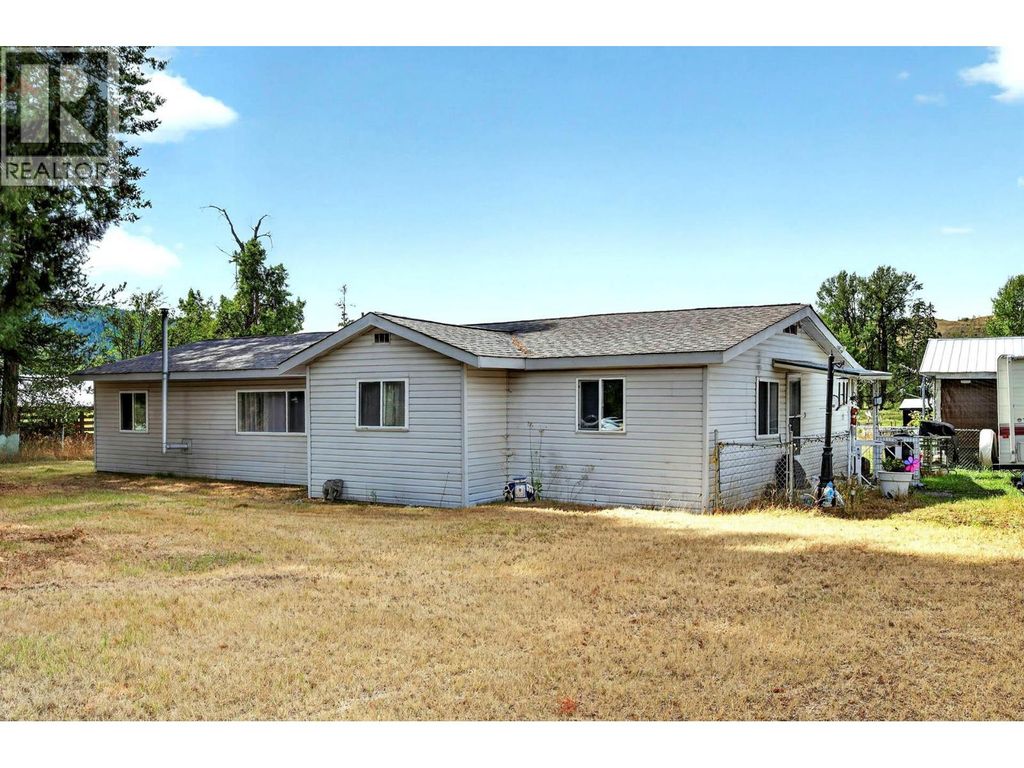 4079 Dixon Mountain Road, Barriere