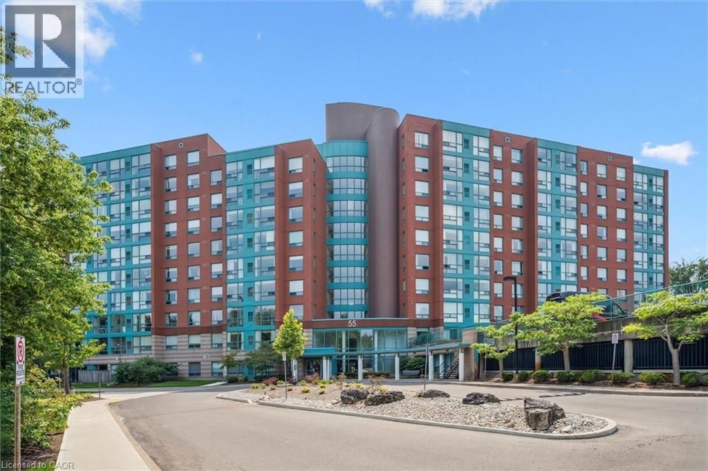 55 Blue Springs Drive Unit# 706, Waterloo