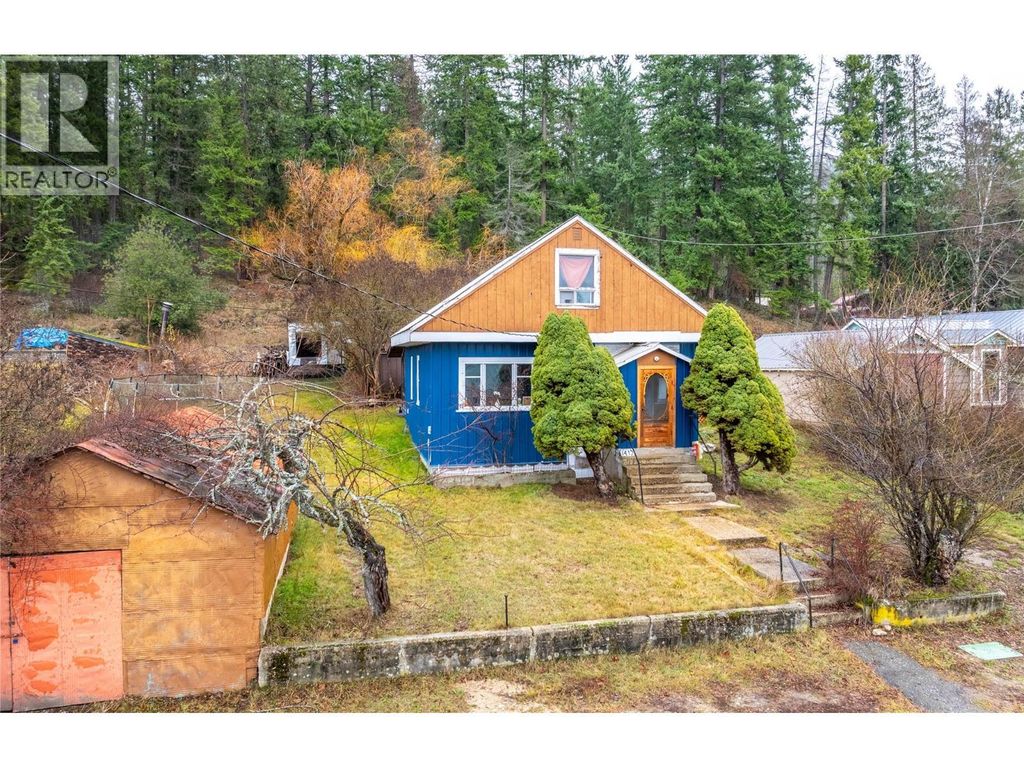 1412 Ainsworth Avenue, Riondel