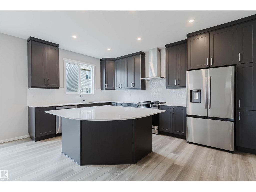 1523 206 St Nw, Edmonton