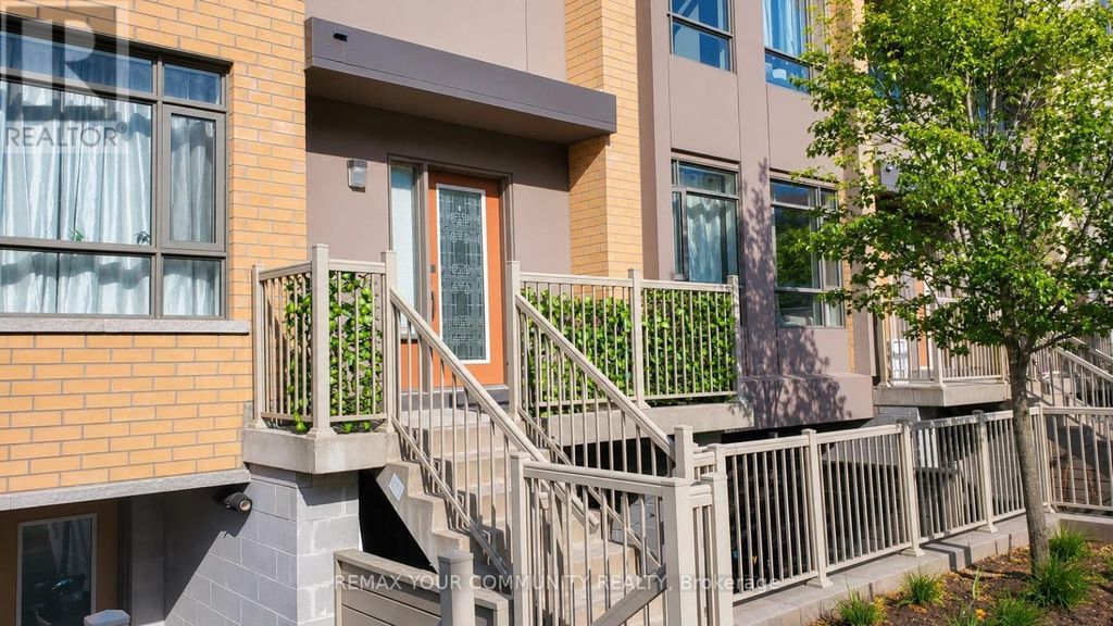 209 - 1070 Progress Avenue, Toronto (malvern)