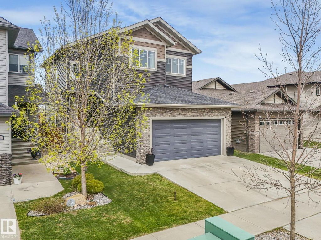 12 Sandalwood Pl, Leduc