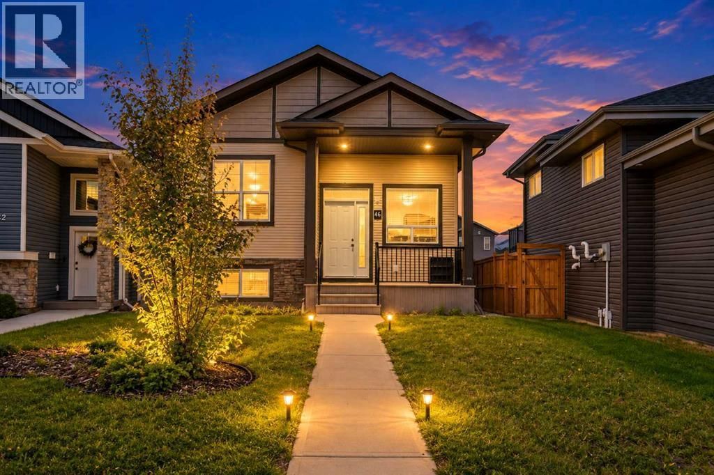46 Village Crescent, Red Deer