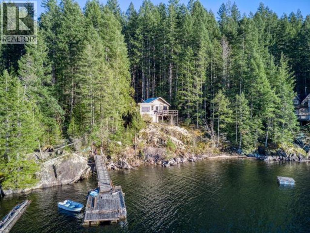 9302 Powell Lake, Powell River