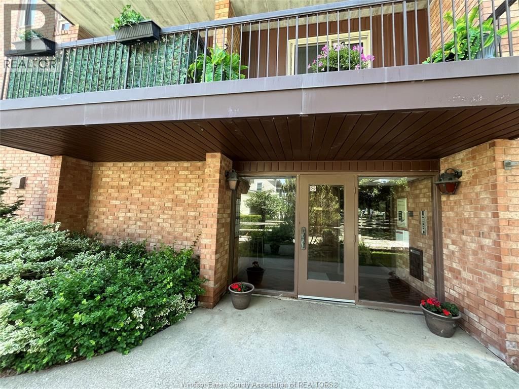 26 Alice Street North Unit# 303, Essex