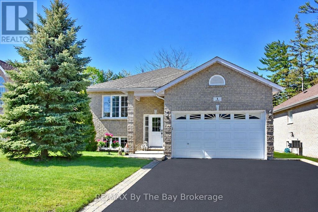 4 Anthony Street, Wasaga Beach
