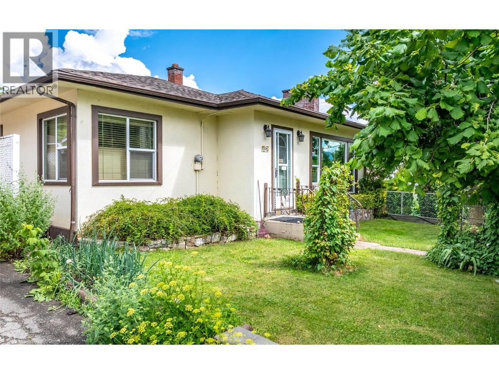 306 11th N Avenue, Creston