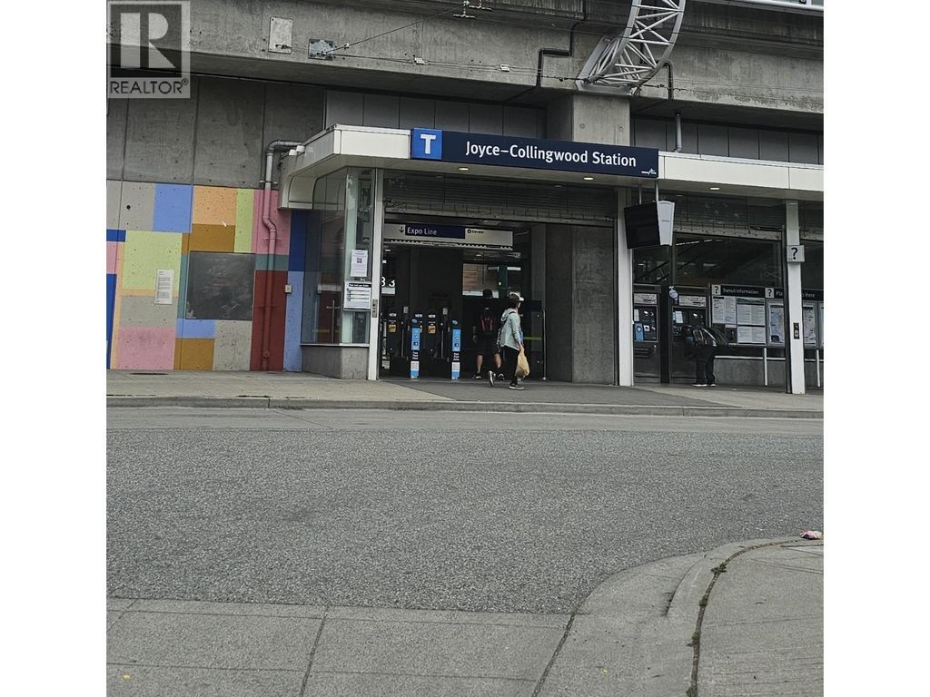 601 5380 Oben Street, Vancouver