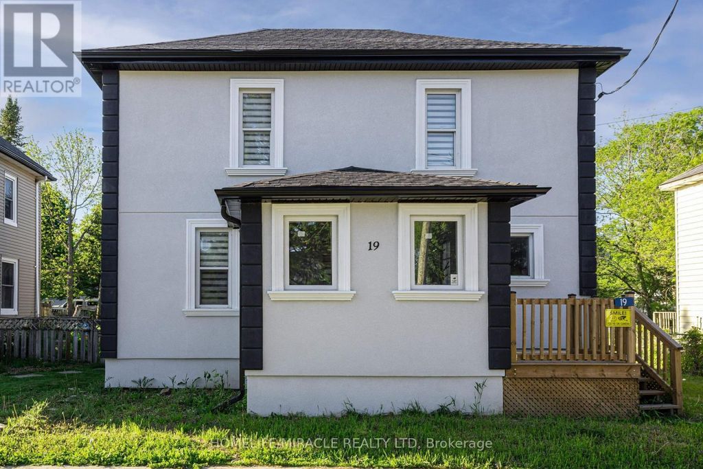 19 Gilbert Street, Lansdowne Village