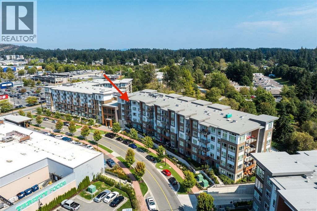 530 920 Reunion Ave, Langford