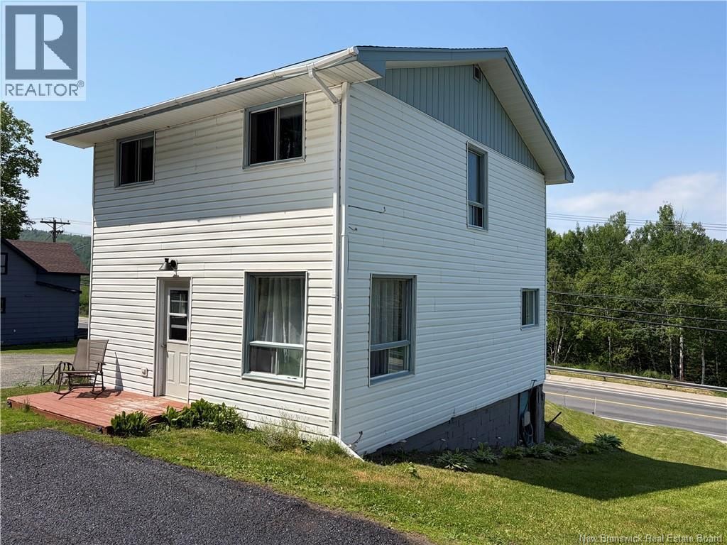 345 Renfrew, Dalhousie