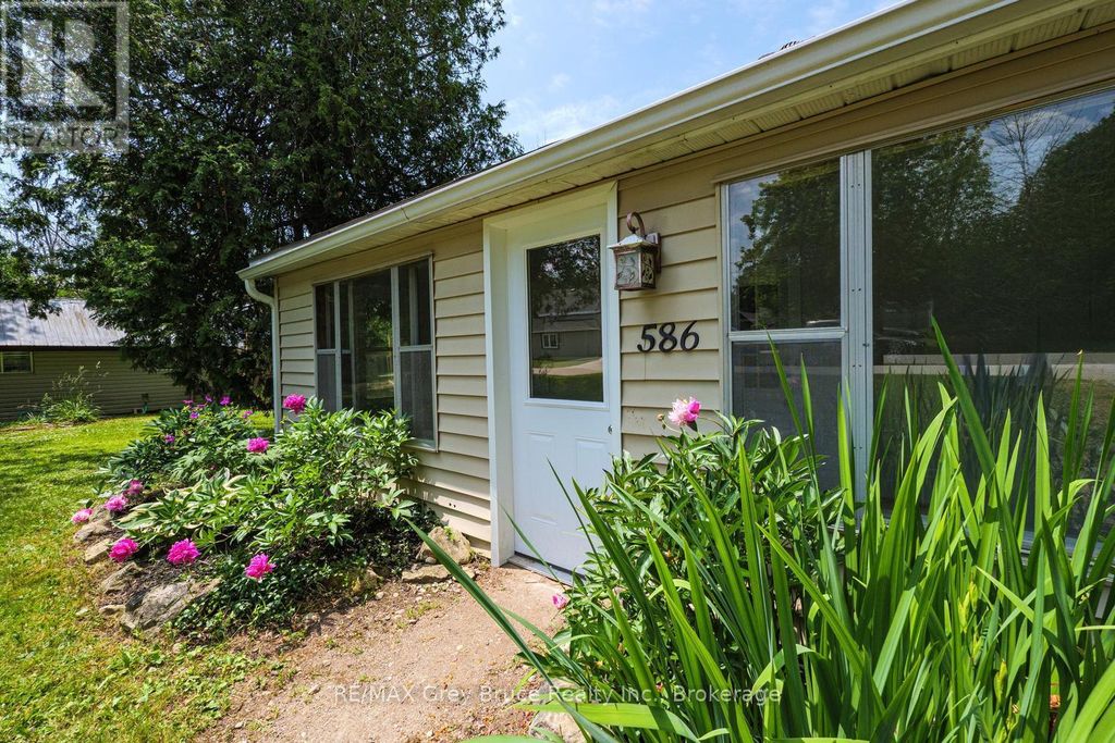 586 Dawson Street S, South Bruce Peninsula