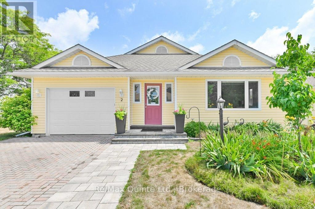 2 Heritage Drive, Prince Edward County (wellington Ward)