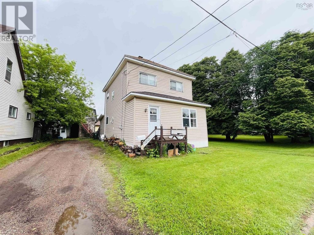 9 Dundonald Street, Amherst