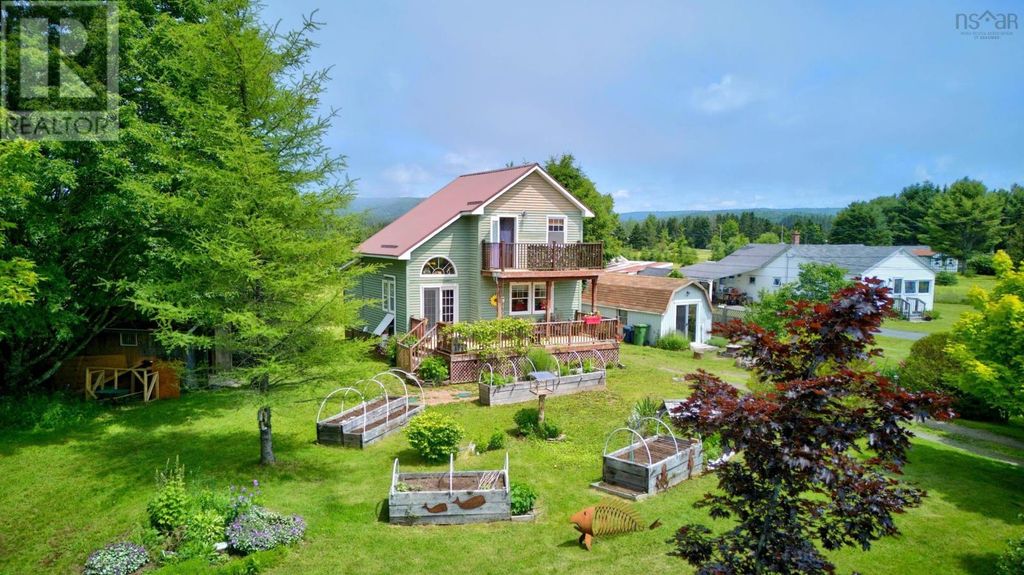 1123 Highway 2, Five Islands