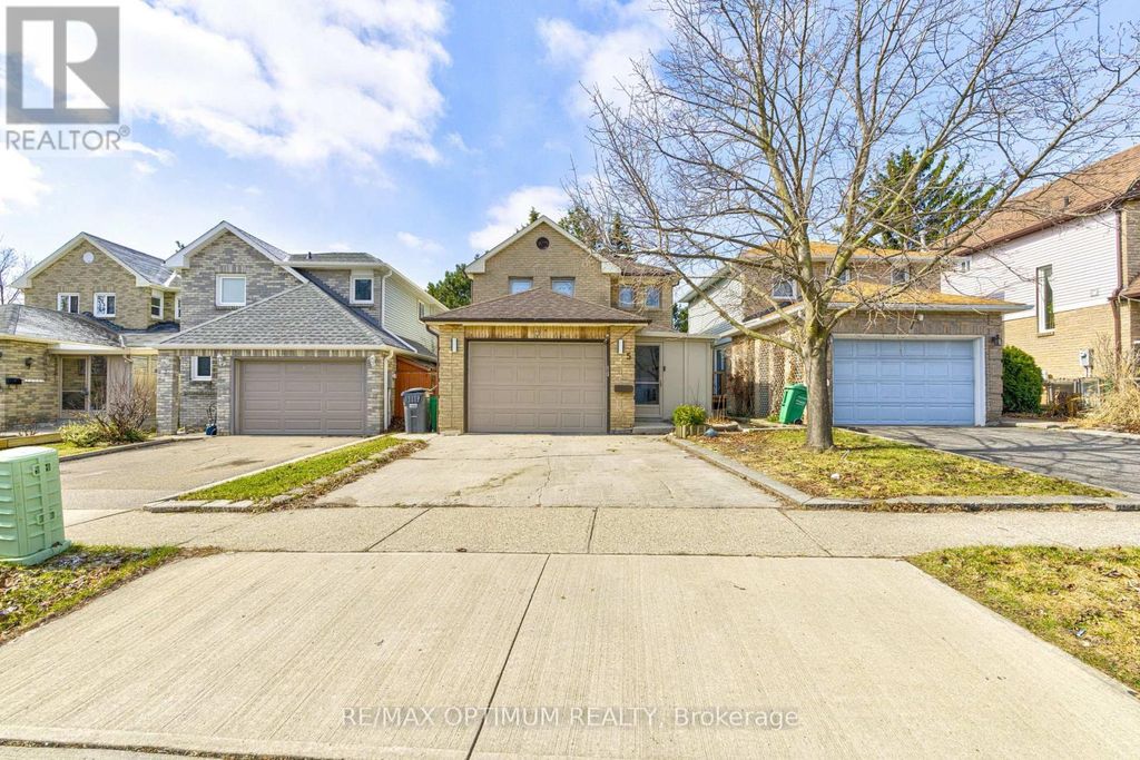 5 Roehampton Crescent, Brampton (brampton South)